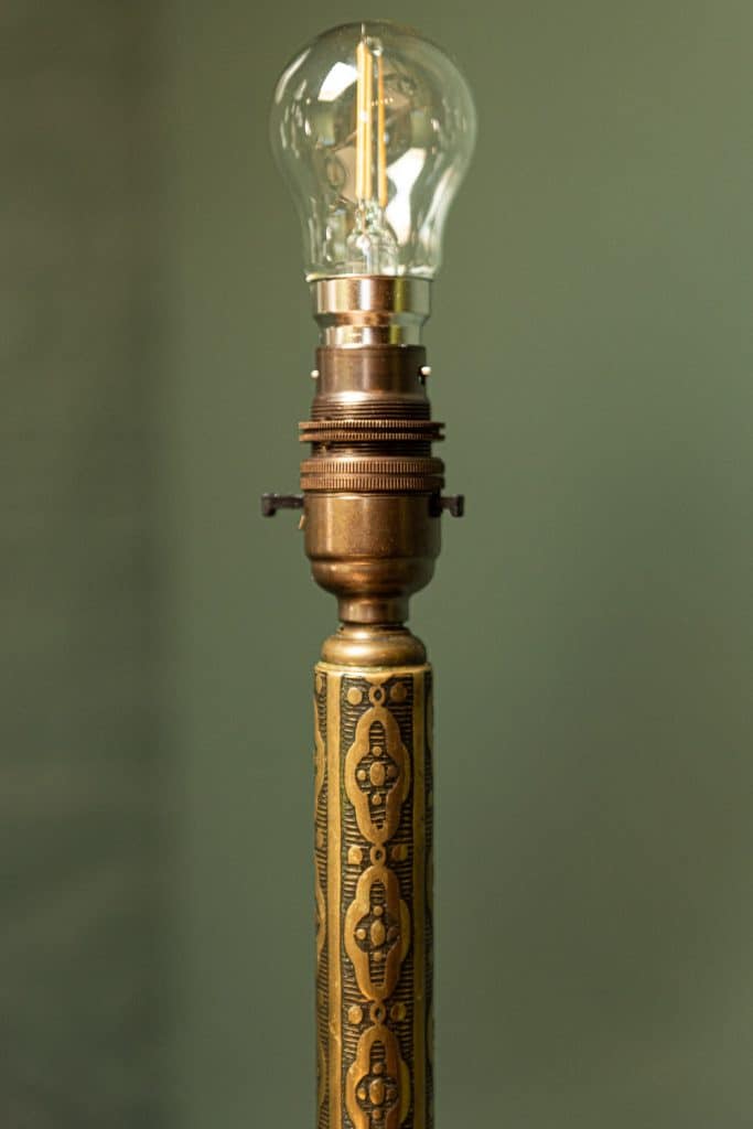 tall brass table lamp #8198 - Retrouvius